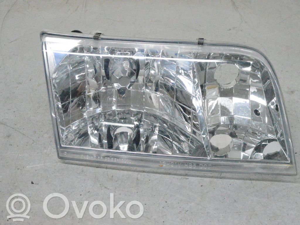 Ford Crown Victoria II Phare frontale 
