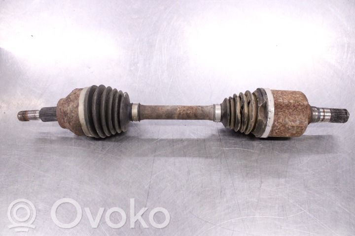 Etuvetoakseli