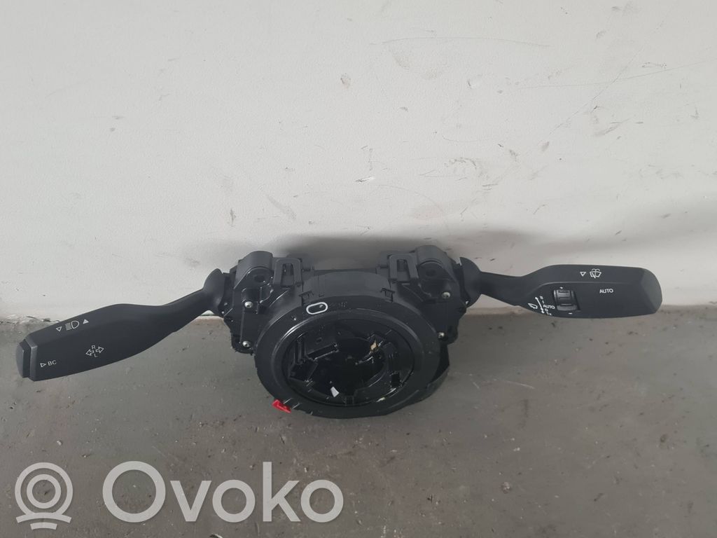 Manetka / Przełącznik kierunkowskazów   6846665,907974490,9778T7Z01N