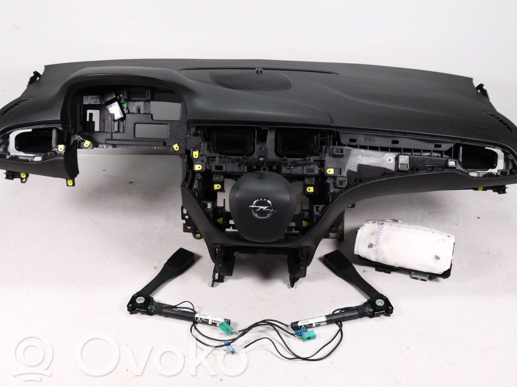 Opel Corsa E Oro pagalvių komplektas 
