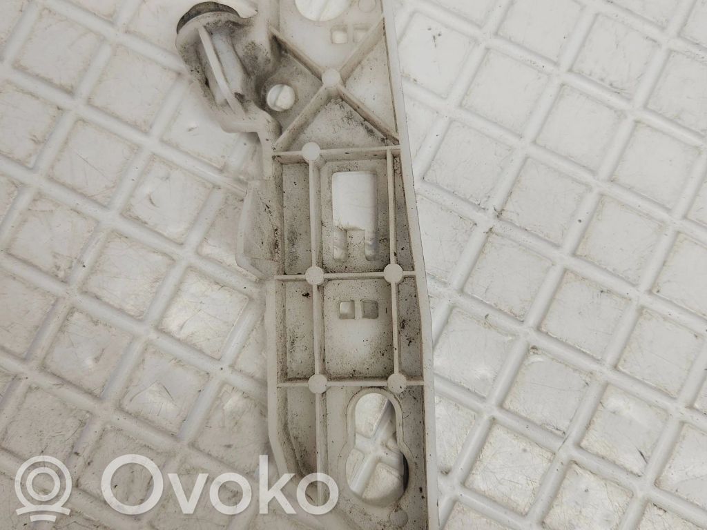 Peugeot 308 Front bumper mounting bracket 