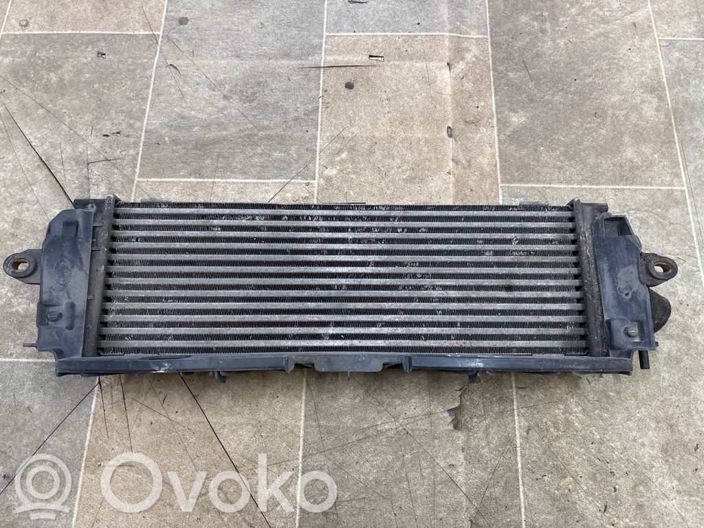 Opel Vivaro Interkūlerio radiatorius 