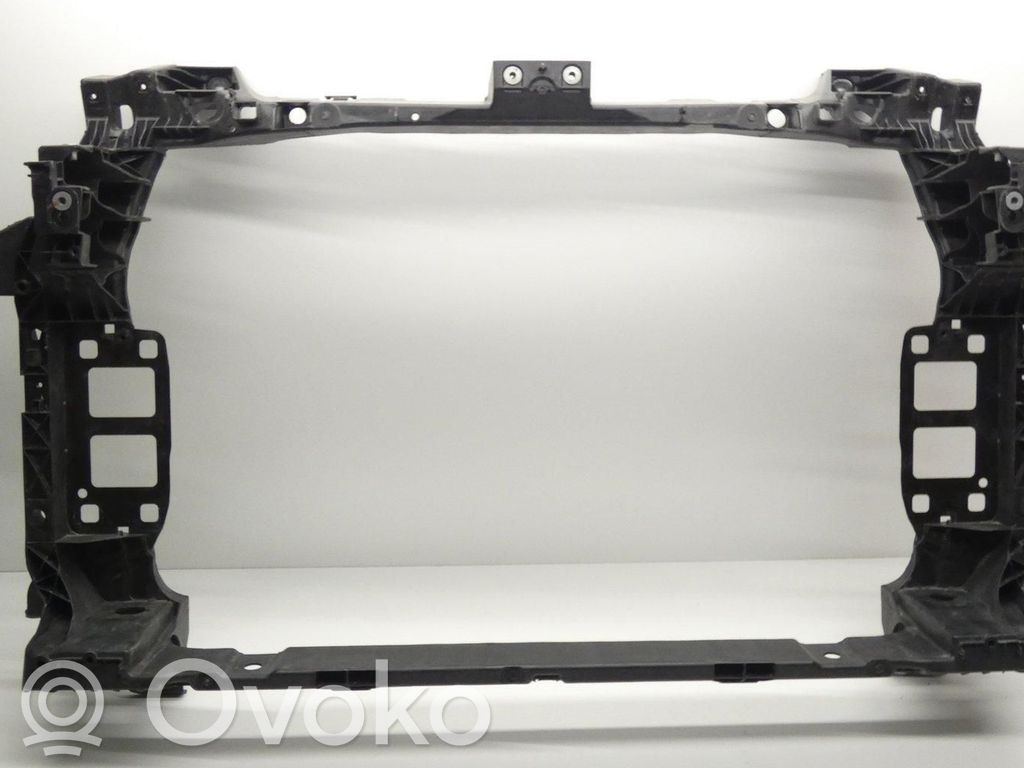 Audi Q7 4L Панель радиаторов 