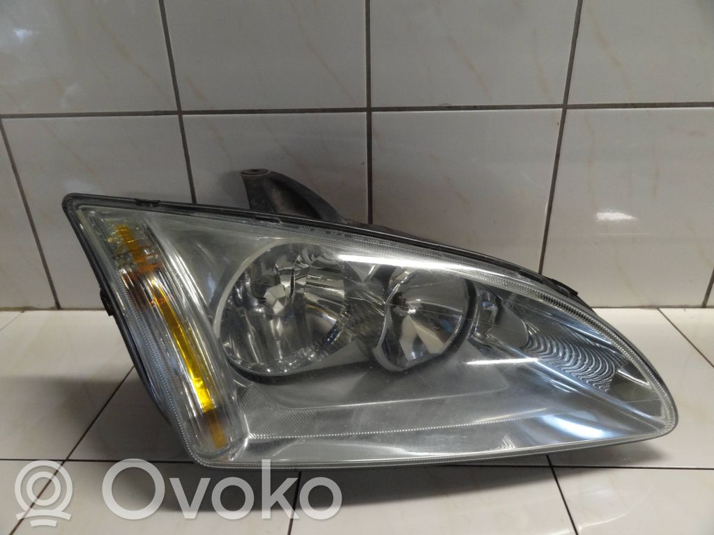 Ford Focus Headlight/headlamp 