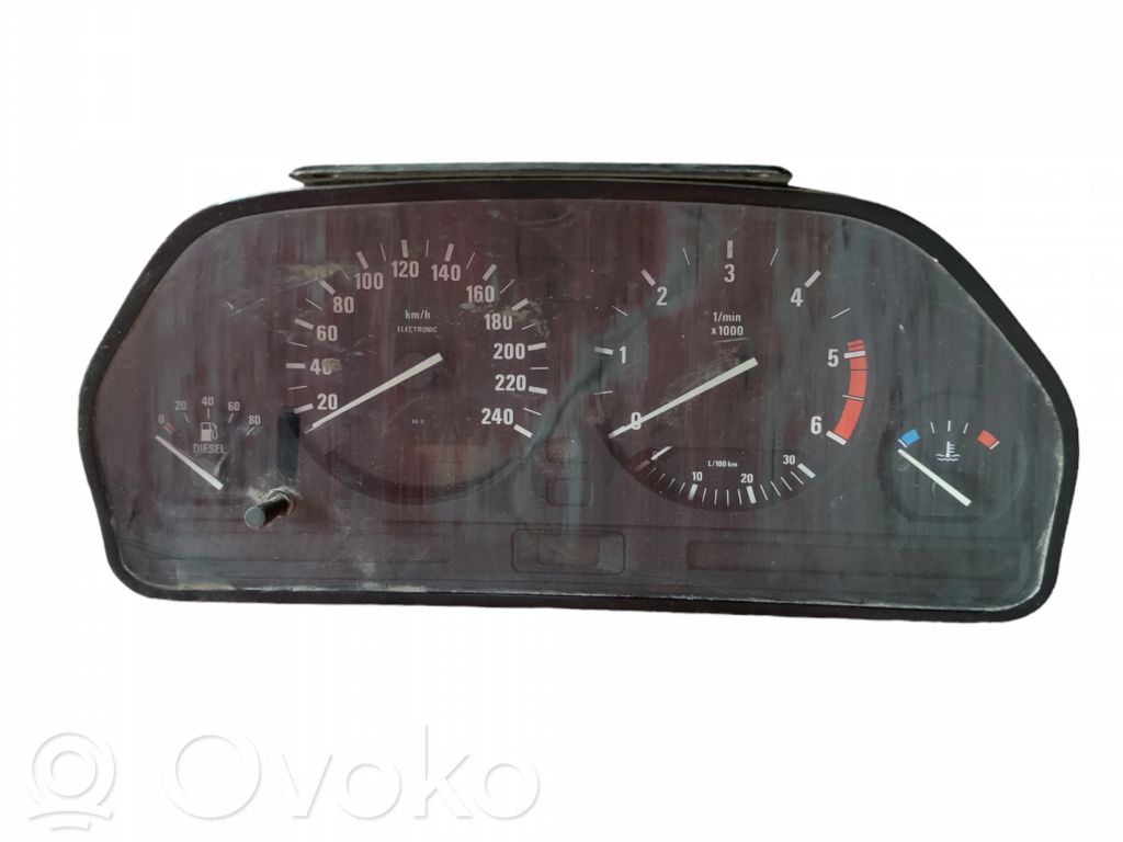 BMW 5 E34 Speedometer (instrument cluster) 