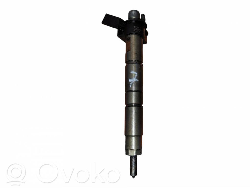 Injecteur de carburant   779787705,7797877