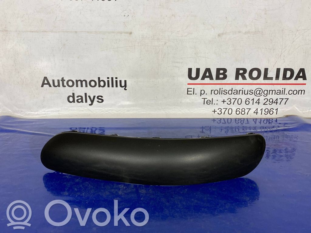 Front bumper splitter molding