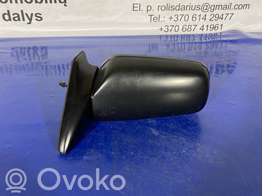Mazda 323 Manualne lusterko boczne drzwi przednich 