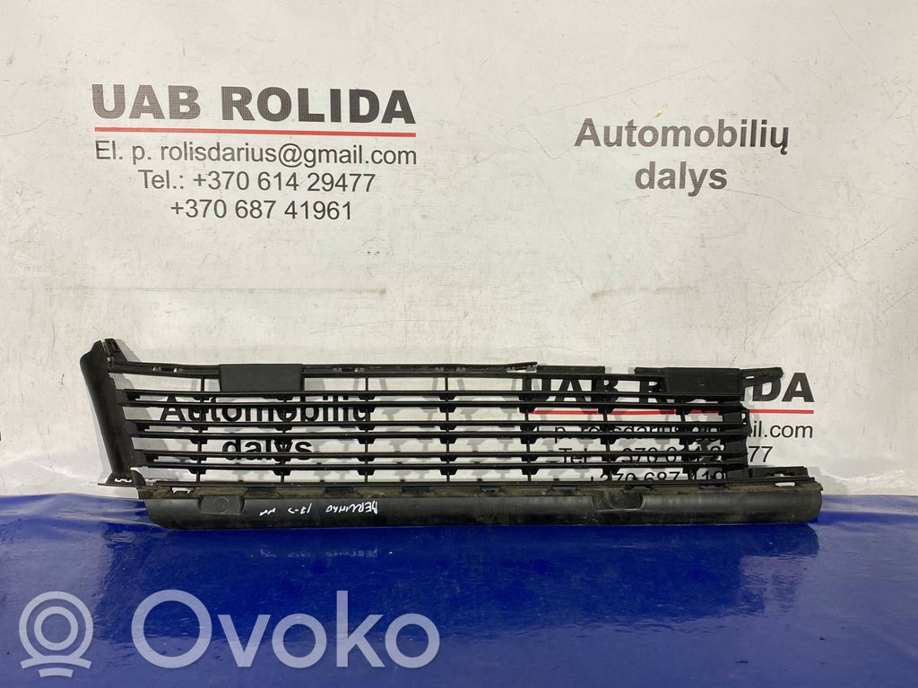 Citroen Jumpy Front bumper lower grill 