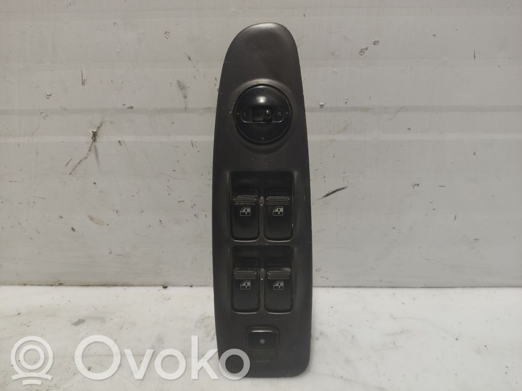 Hyundai Elantra VI Electric window control switch 