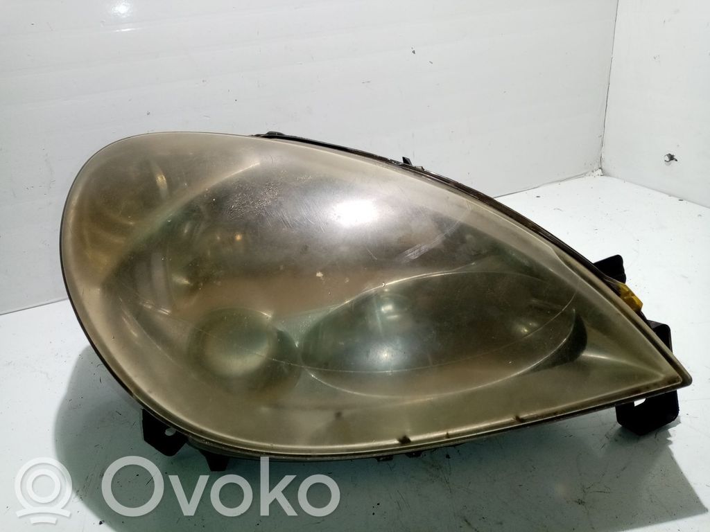 Citroen Xsara Lampa przednia 