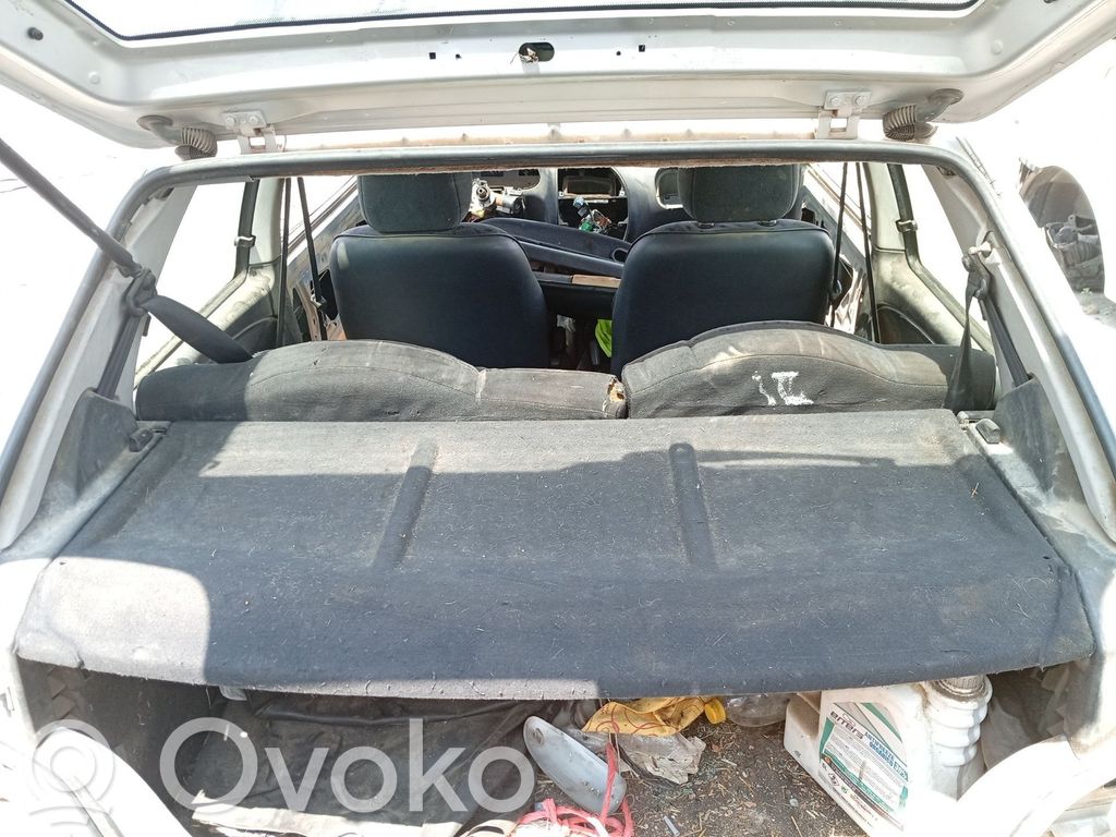 Citroen Saxo Takaluukun/tavaratilan kansi 