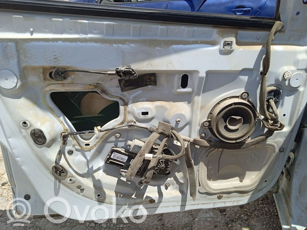 Renault Megane III Manualny podnośnik szyby drzwi przednich 