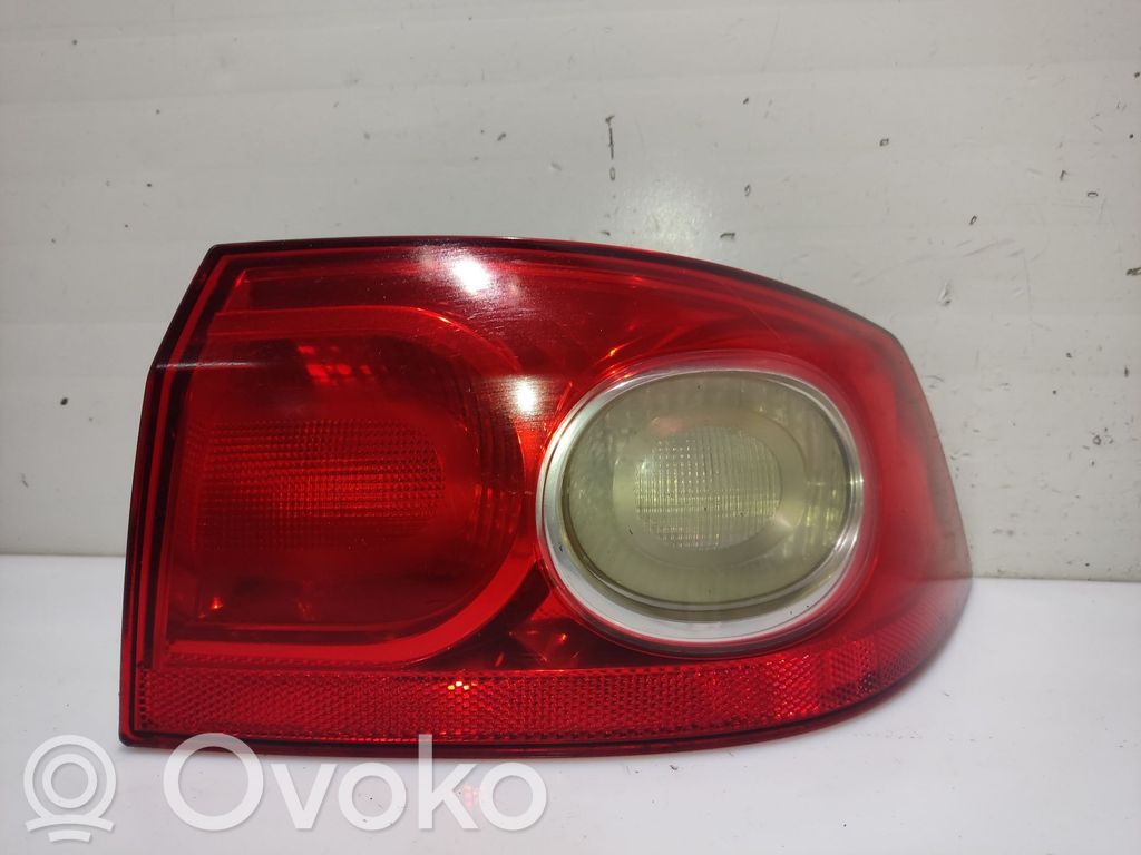Renault Laguna II Galinis žibintas kėbule 