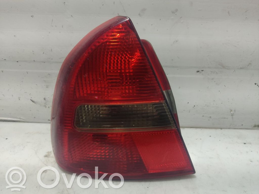 Mitsubishi Carisma Takavalot 
