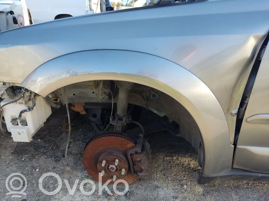 Subaru Legacy Błotnik przedni 