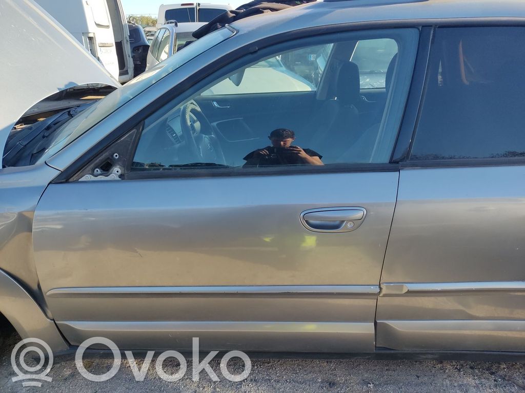 Subaru Legacy Puerta delantera 