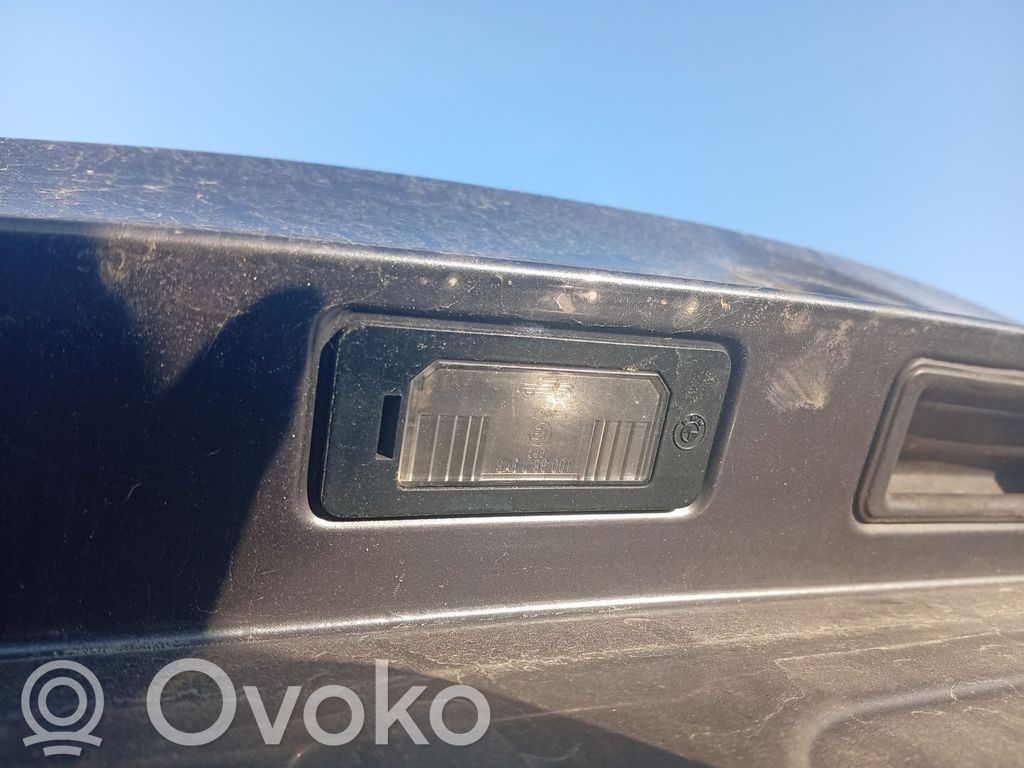 BMW 3 E46 Rekisterikilven valo 