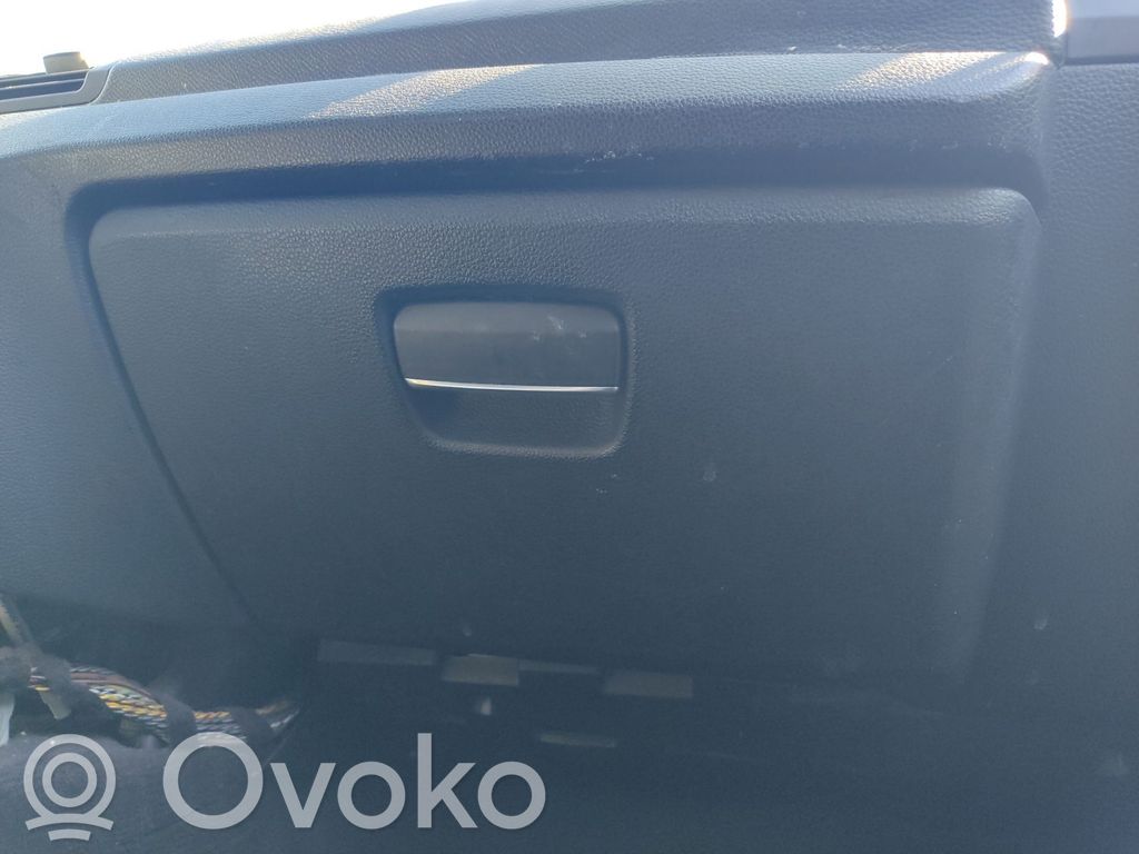 Daiktadėžė   51456954341,51167135697