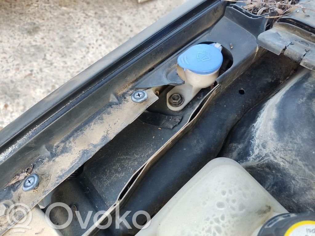 Ford Focus Logu šķidruma tvertne 