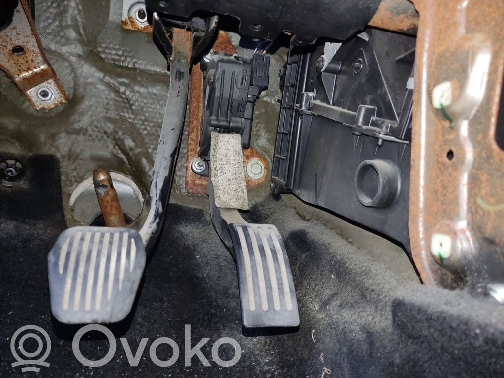 Ford Focus Accelerator throttle pedal 