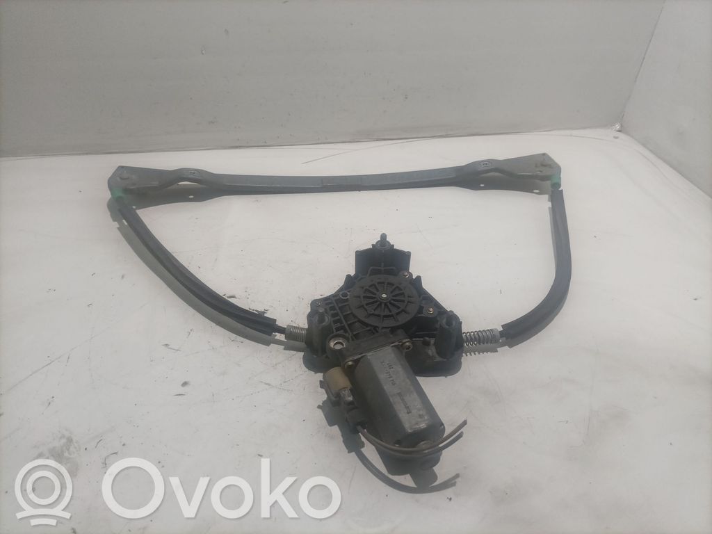 Renault Clio II Etuoven sähkökäyttöinen ikkunan nostin 