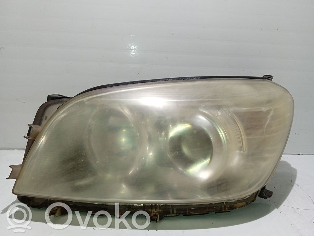 Toyota RAV 4 (XA30) Lampa przednia 