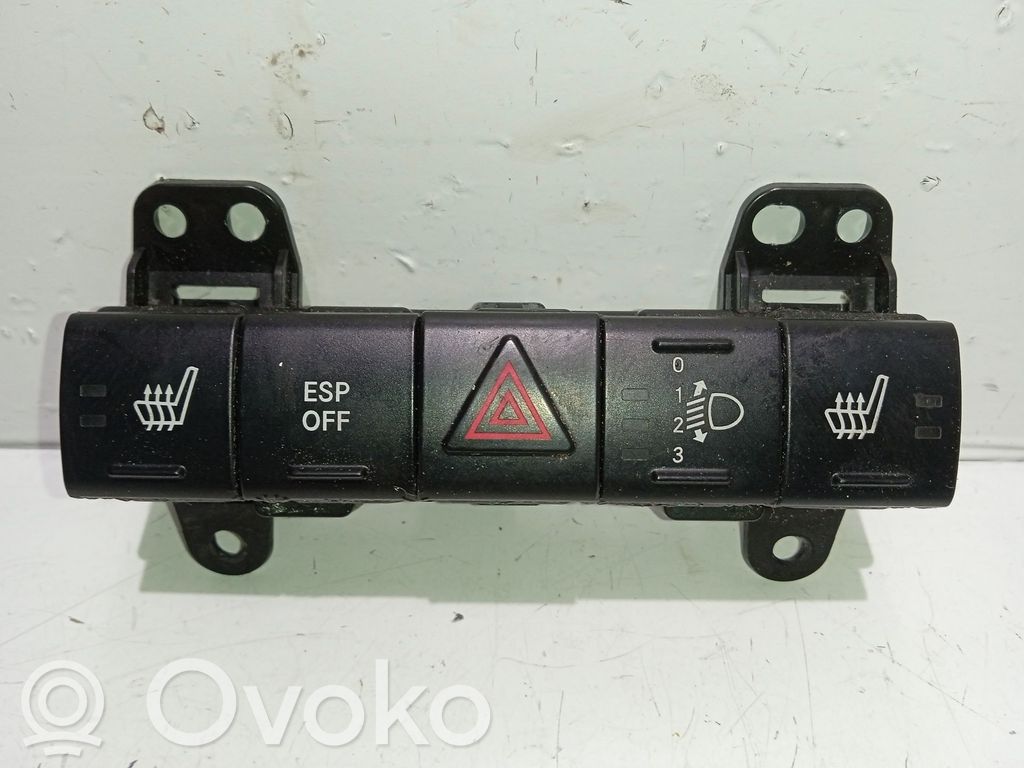 Dodge Caliber Botón interruptor de luz de peligro 