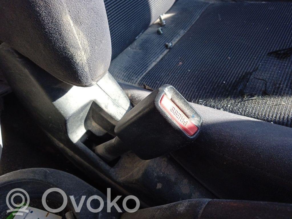 Mitsubishi Grandis Etuistuimen turvavyön solki