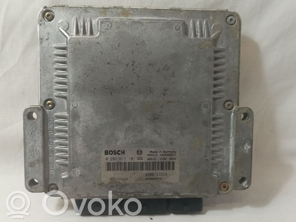 Unidad de control/módulo del motor   0281011101,8200163528
