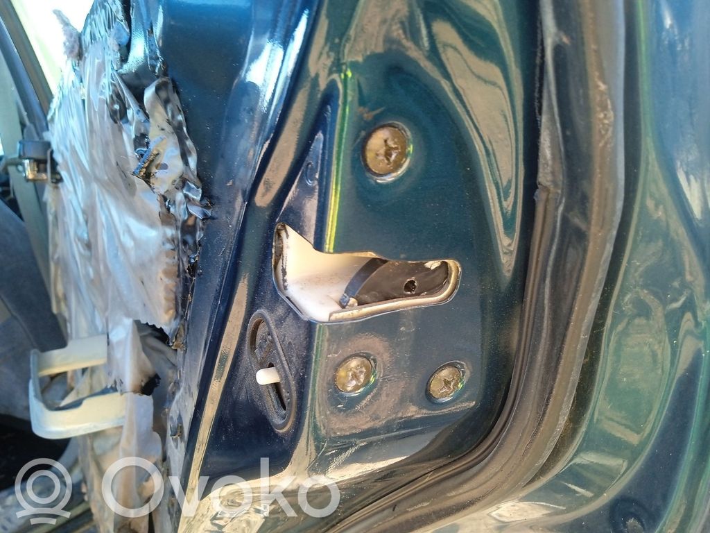 Mitsubishi Galant Cerradura de puerta trasera 
