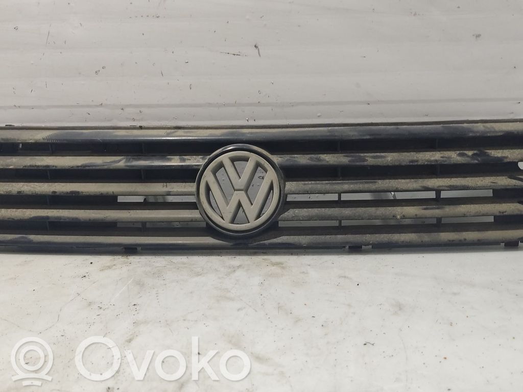 Volkswagen Polo Atrapa chłodnicy / Grill 