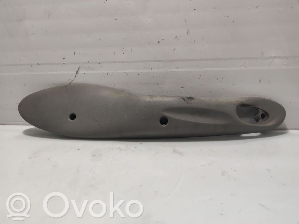 Inne części wnętrza samochodu   735302104