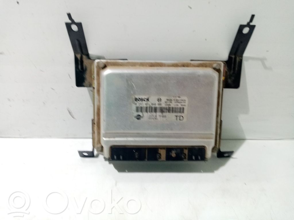 Nissan Terrano Engine control unit/module 
