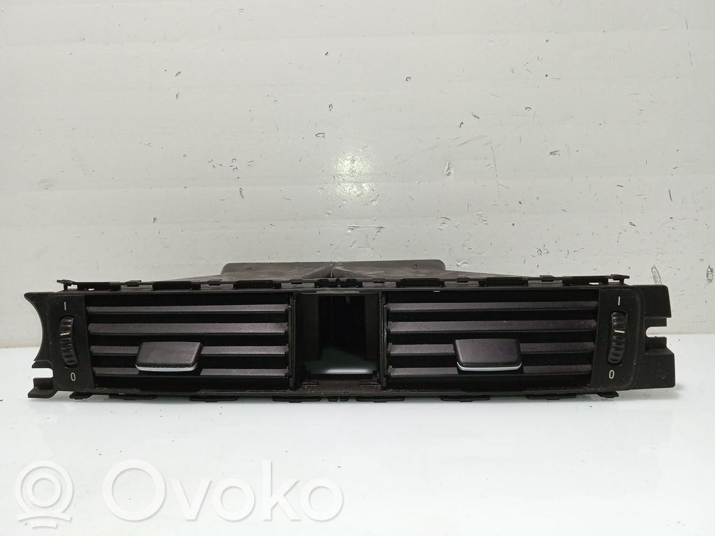 BMW 3 E46 Centrinės oro grotelės 