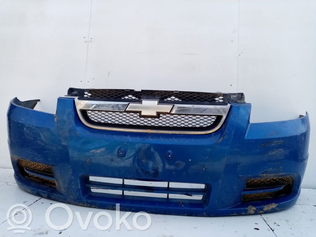 Chevrolet Aveo Parachoques delantero 