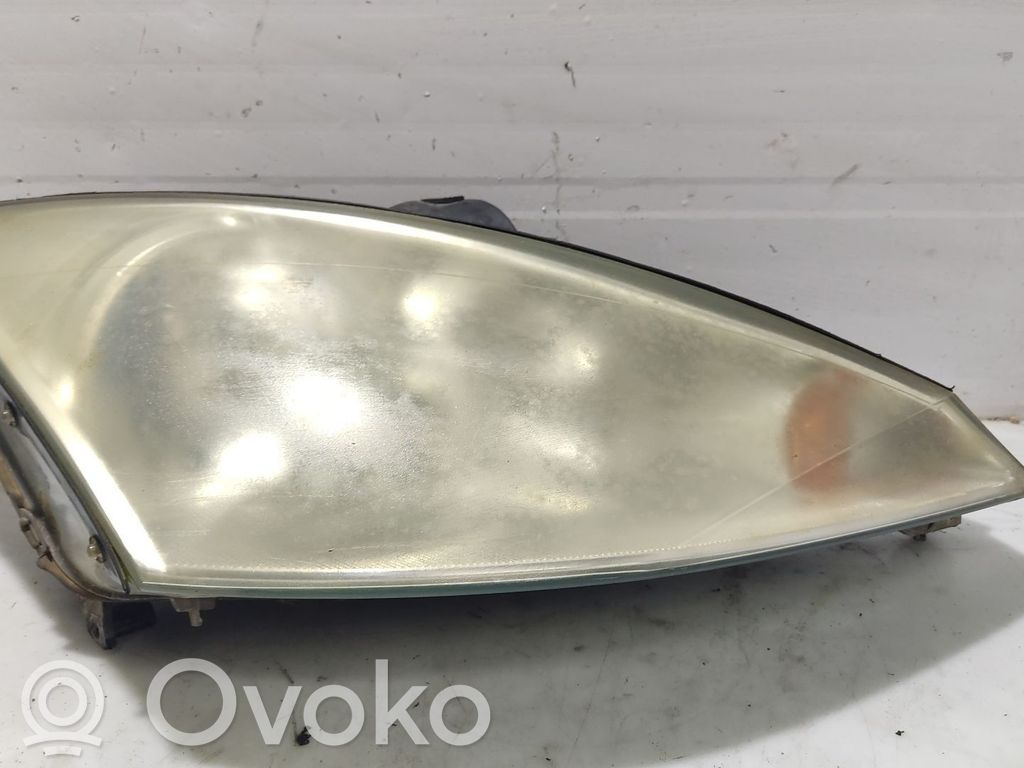 Headlight/headlamp   1343652