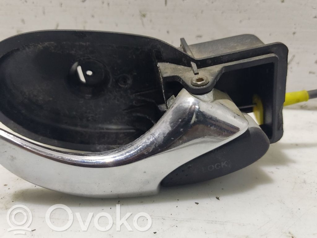 Ford Focus Front door interior handle 