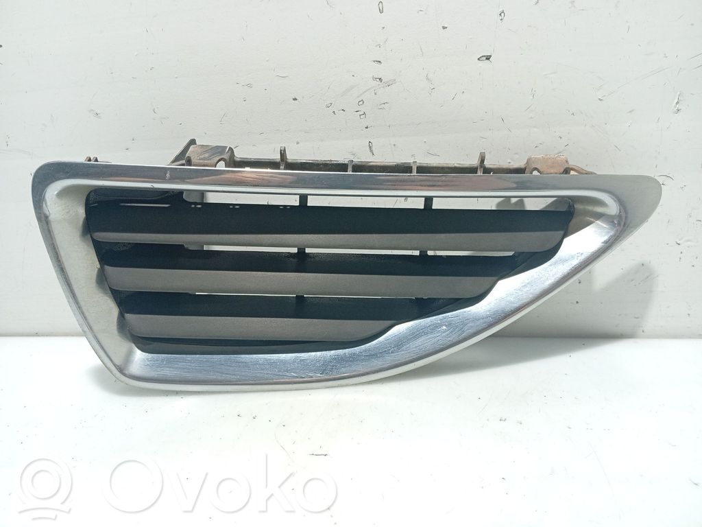 Renault Megane I Etusäleikkö 