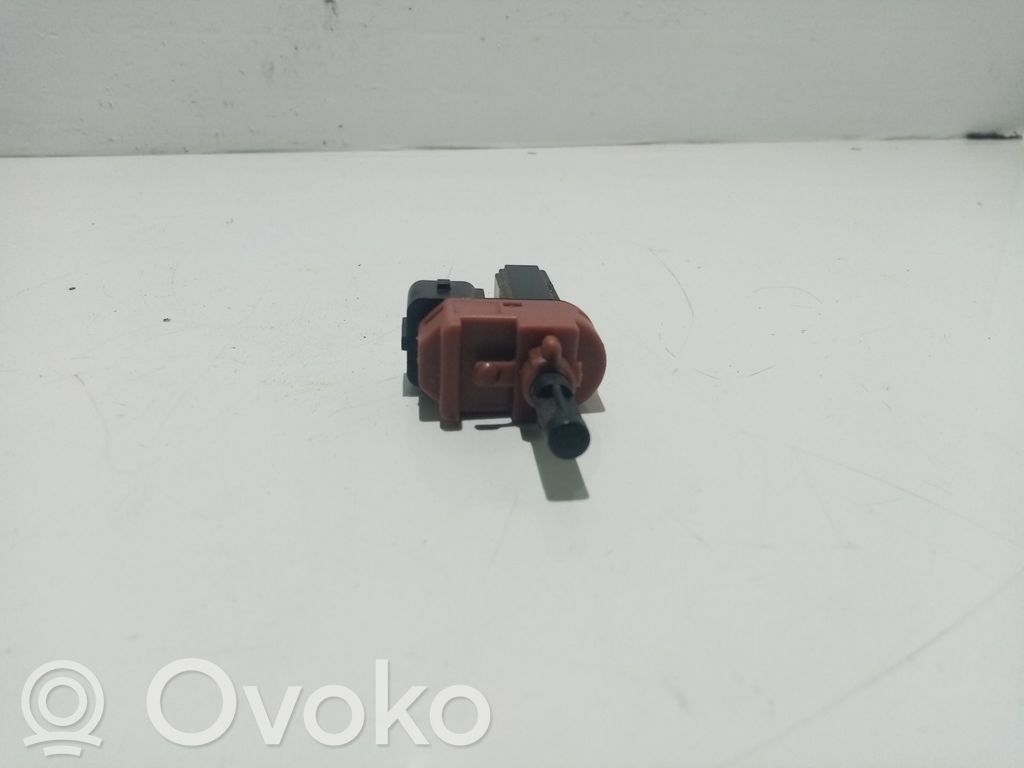 Ford Fiesta Kiti jungtukai/ rankenėlės/ perjungėjai 