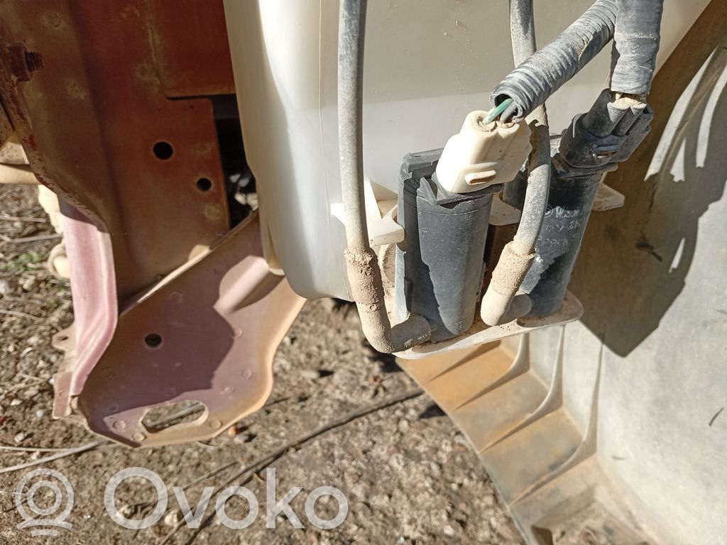 Daewoo Kalos Windscreen/windshield washer pump 