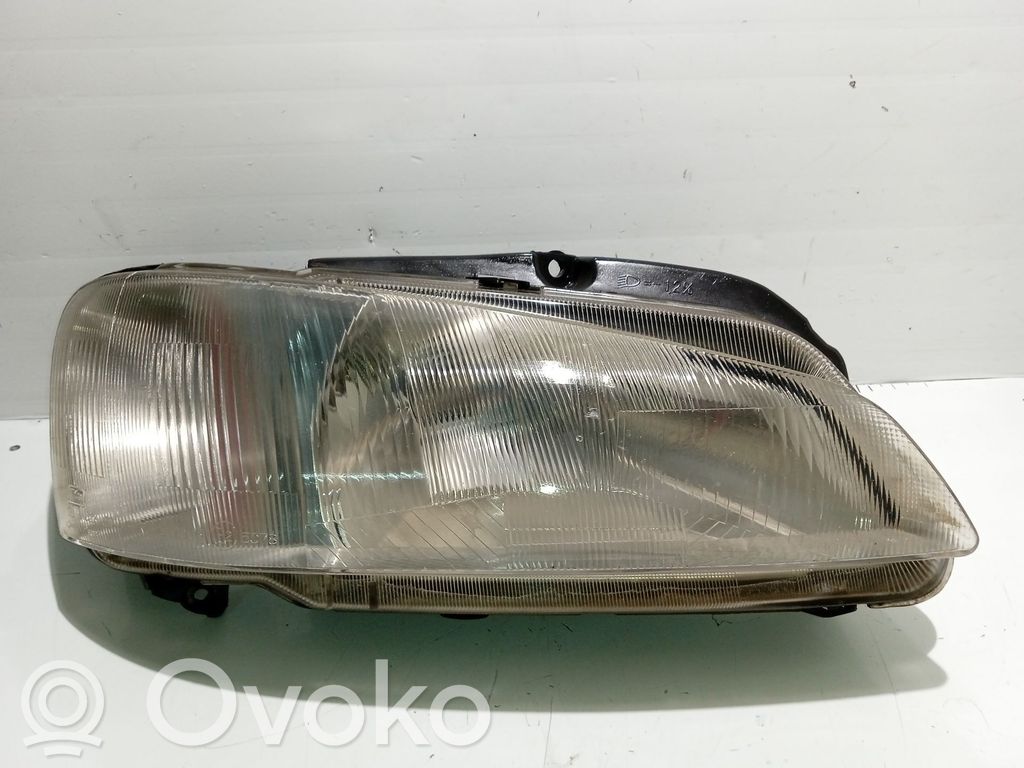 Peugeot 106 Scheinwerfer 