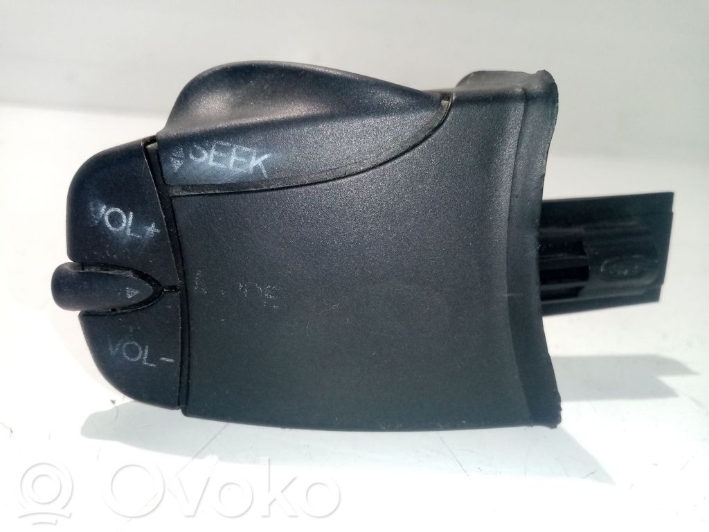 Interruptor de control multifunción   98AB14K147AC