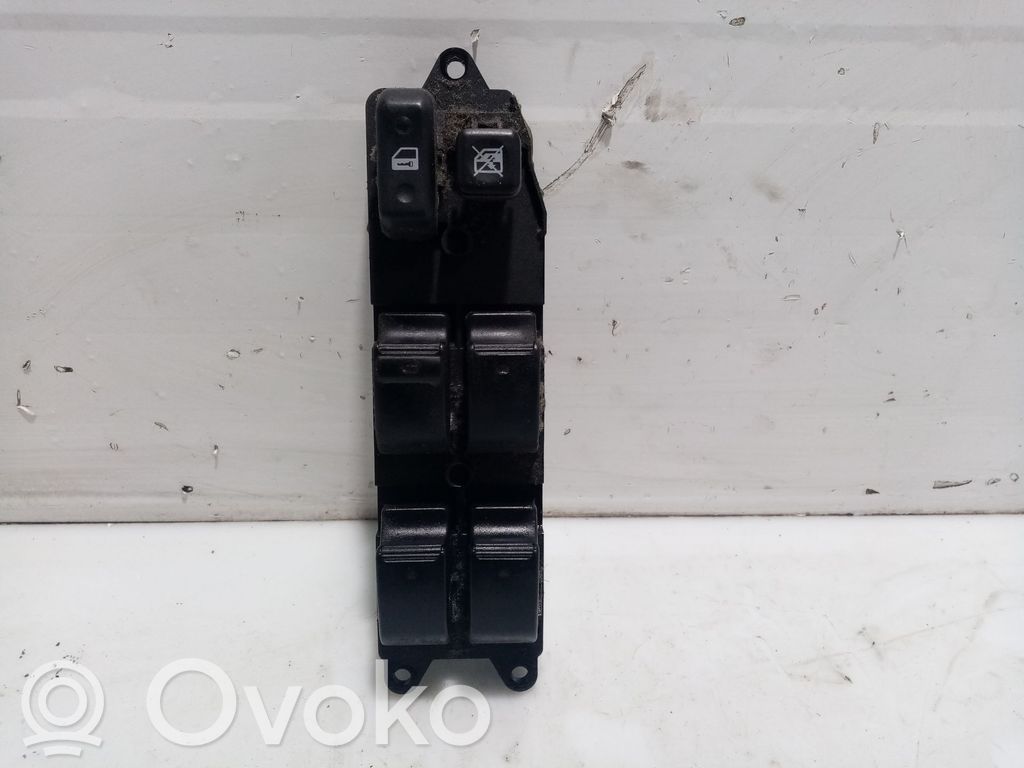 Interrupteur commade lève-vitre   848200F030