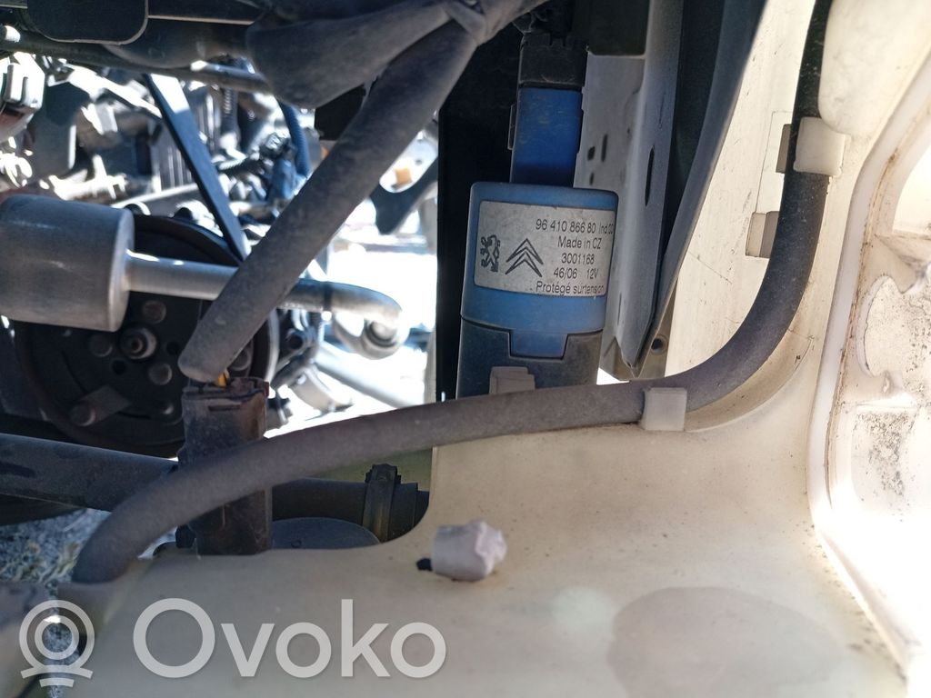 Peugeot 407 Pompa lavavetri parabrezza/vetro frontale 