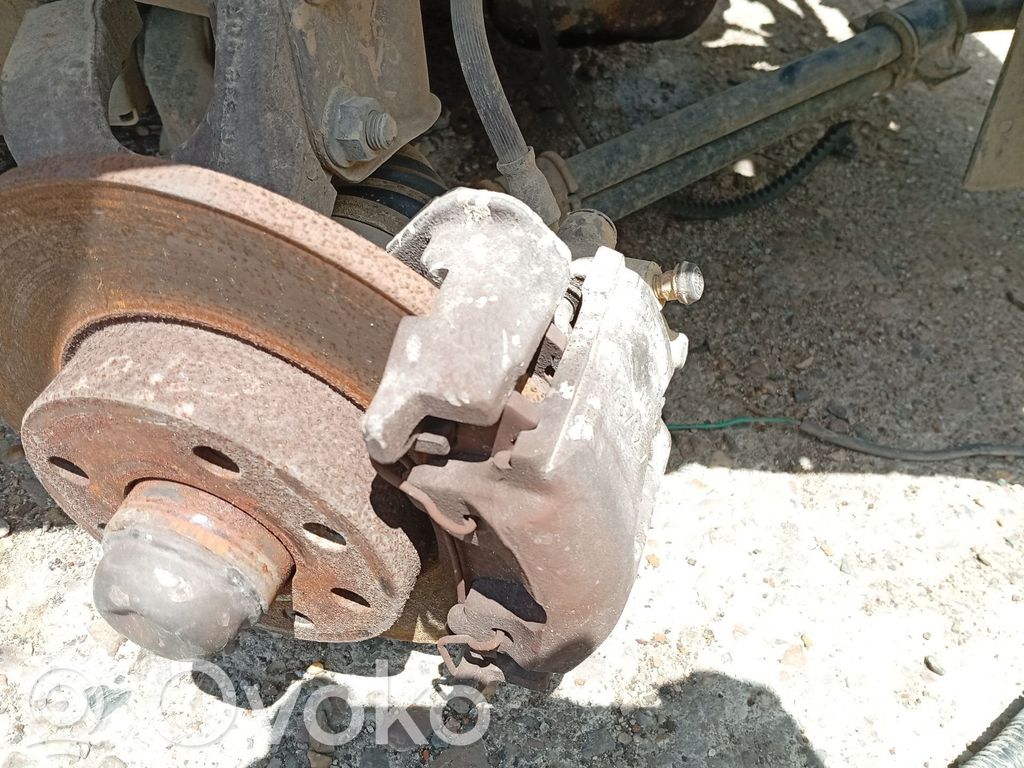 Opel Corsa B Etujarrusatula 