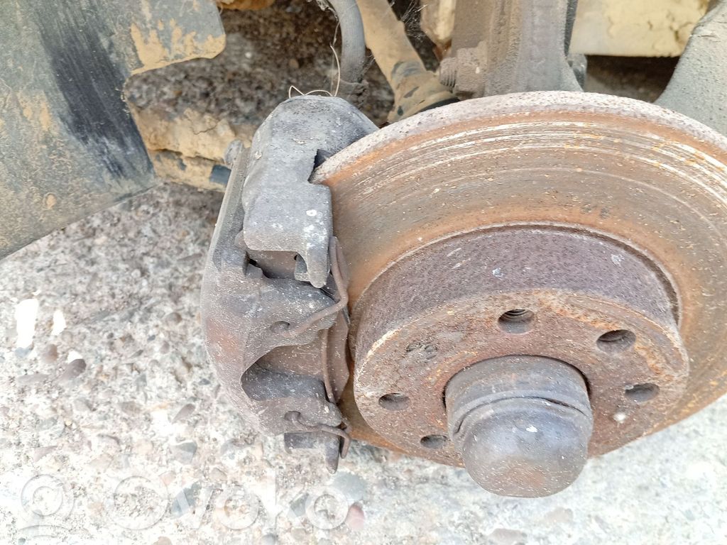 Opel Corsa B Etujarrusatula 