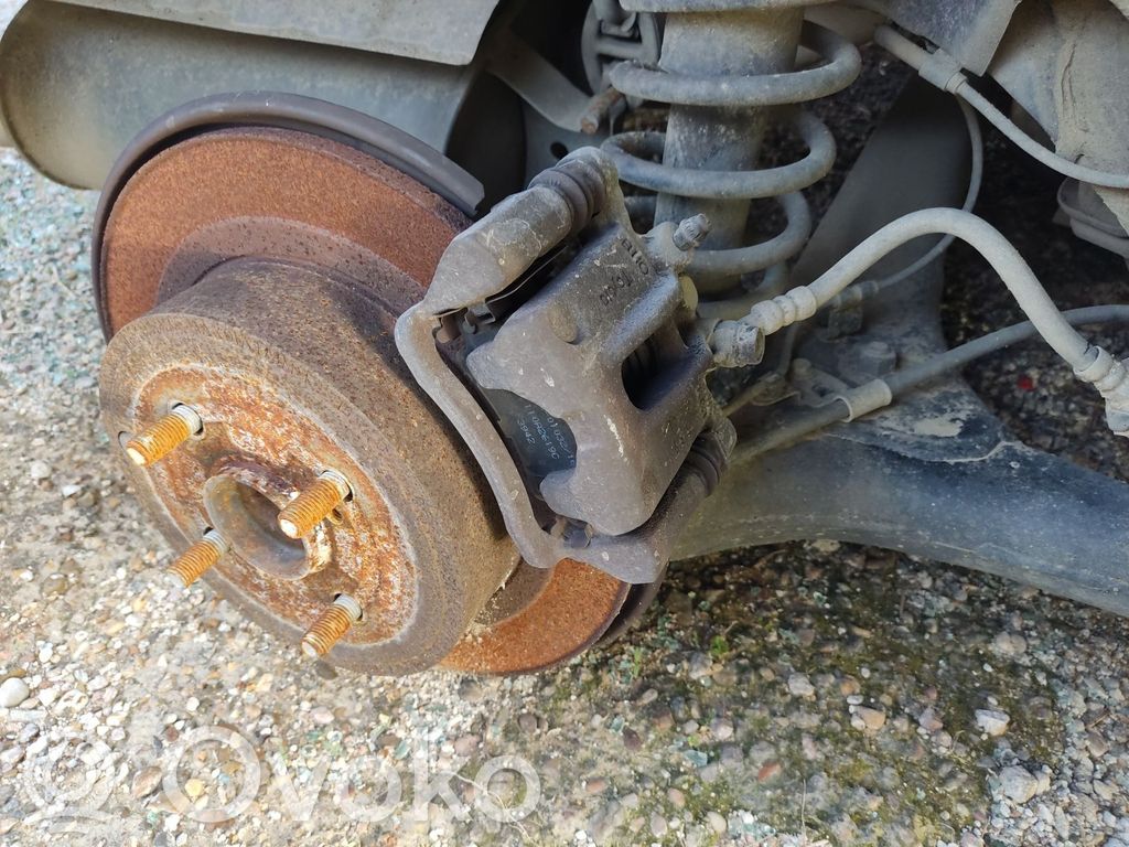 Toyota Corolla Verso E121 Jarrusatulan tyynyn pidike takana 