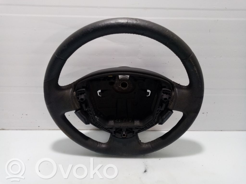 Renault Twingo II Ohjauspyörä 