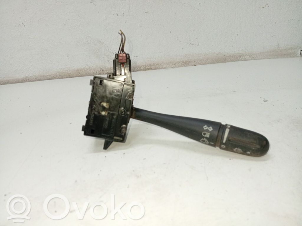 Leva indicatori   04685711AA